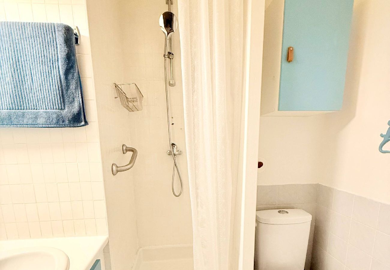 Apartment in Hyères - La Voile Bleue – Port de Hyères & Plage à 130m