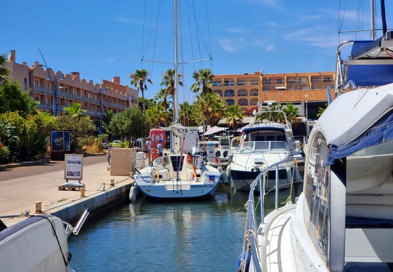 Studio in Hyères - Rosario - Studio vue port, Climatisé - Hyères Port