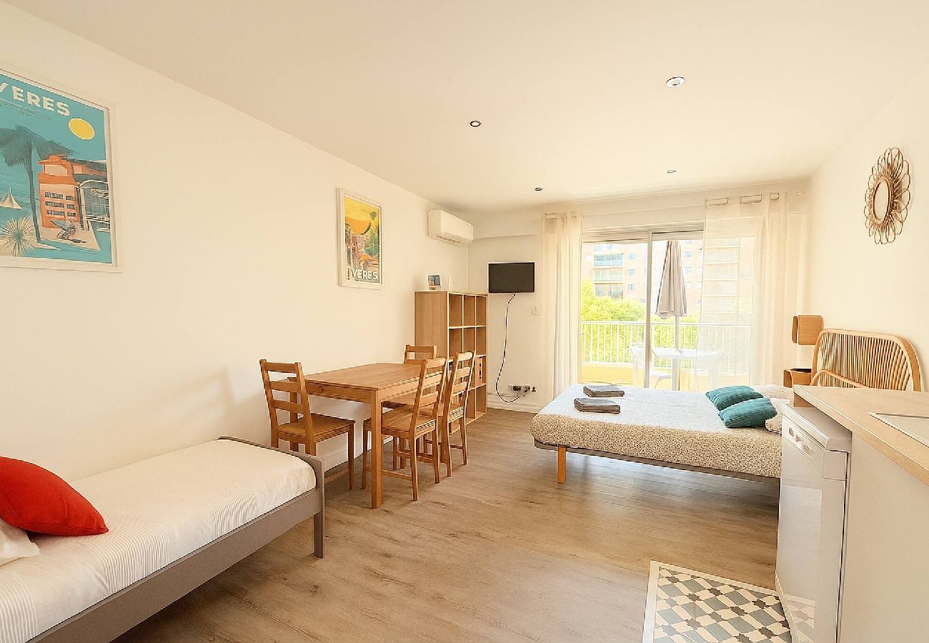 Studio in Hyères - Palermo - Studio bord de mer – Hyères port