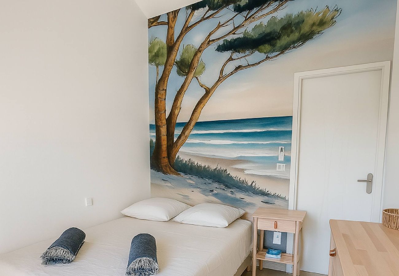 Villa in Sanary-sur-Mer - Villa Clémarine – Détente, Piscine & Jacuzzi Privé