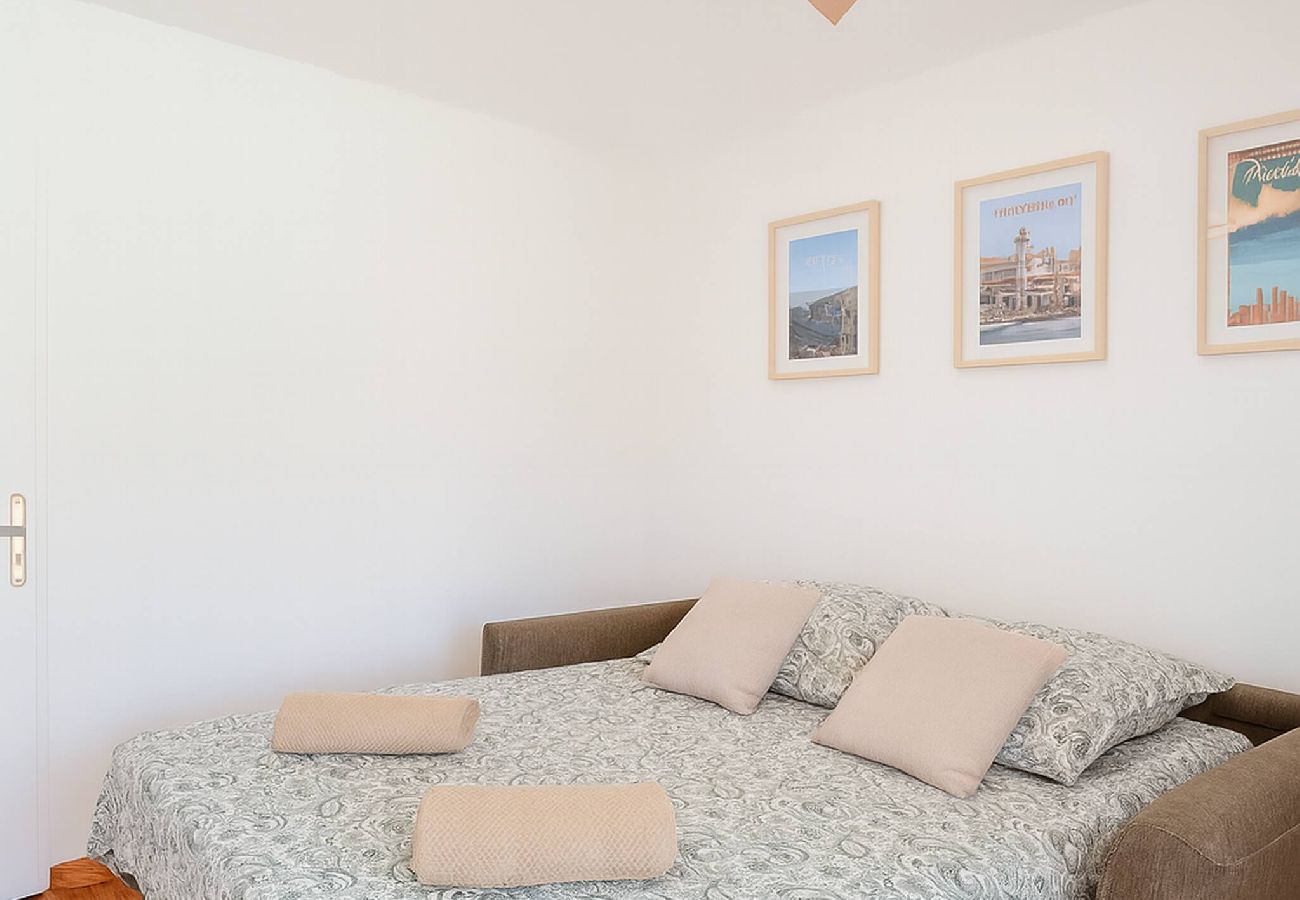 Villa in Sanary-sur-Mer - Villa Clémarine – Détente, Piscine & Jacuzzi Privé