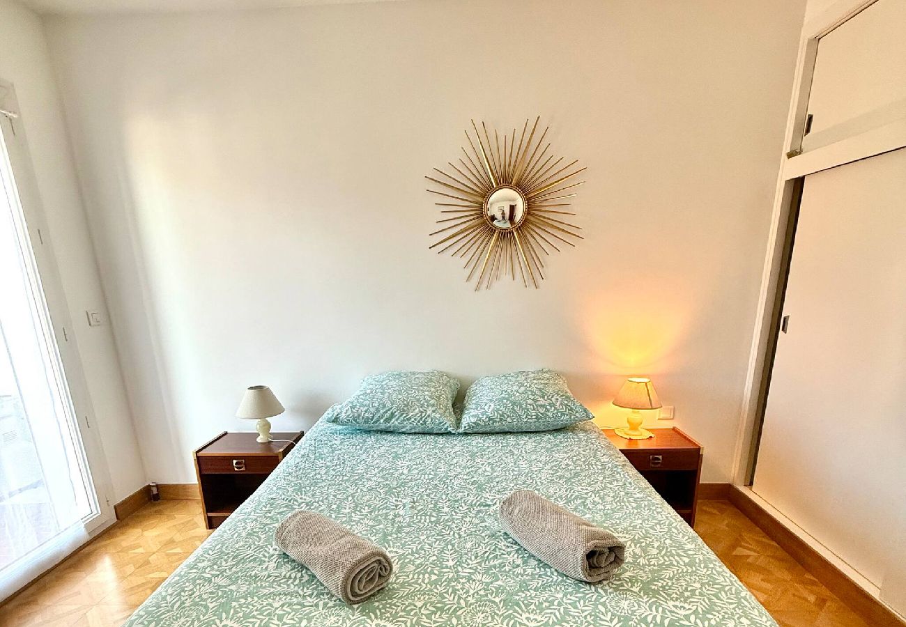 Apartment in Carqueiranne - Le séréna- Vue mer & Garage - Sur le