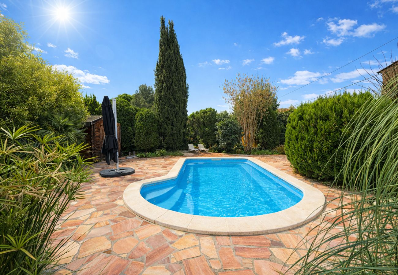 Villa in Six-Fours-les-Plages - Villa Constance - Paisible avec Piscine Privée