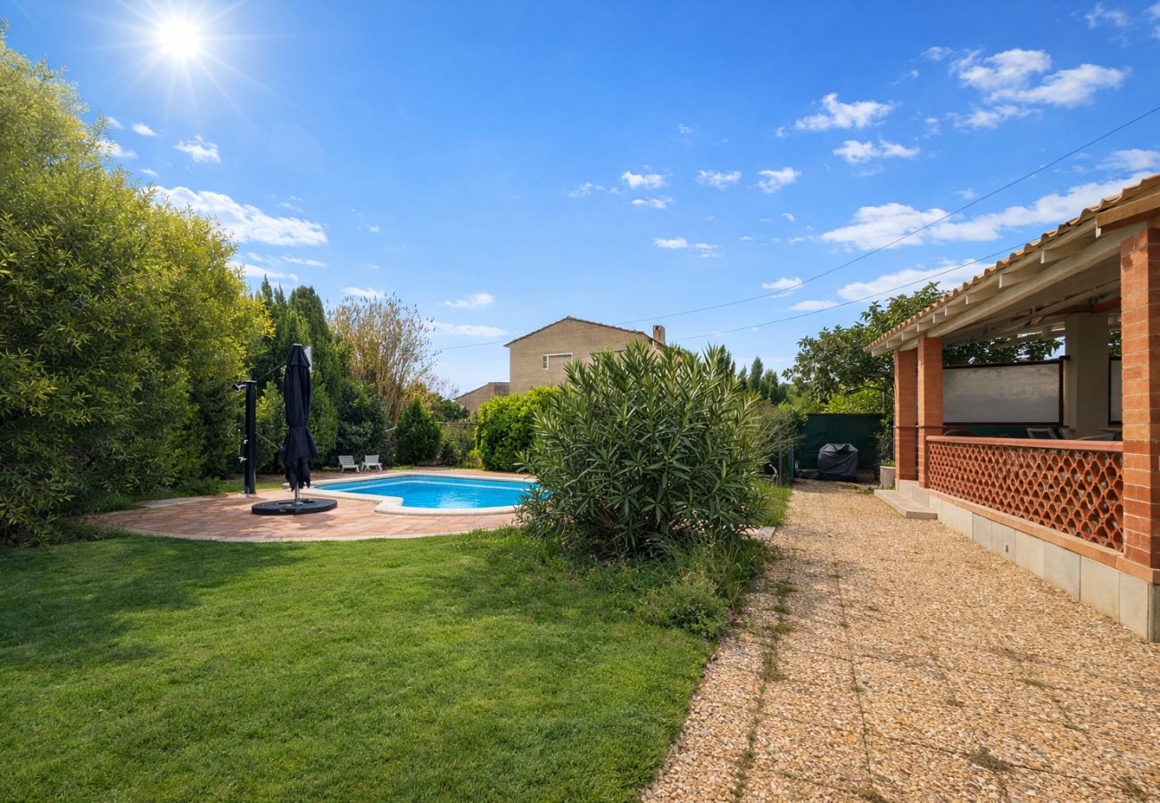 Villa in Six-Fours-les-Plages - Villa Constance - Paisible avec Piscine Privée