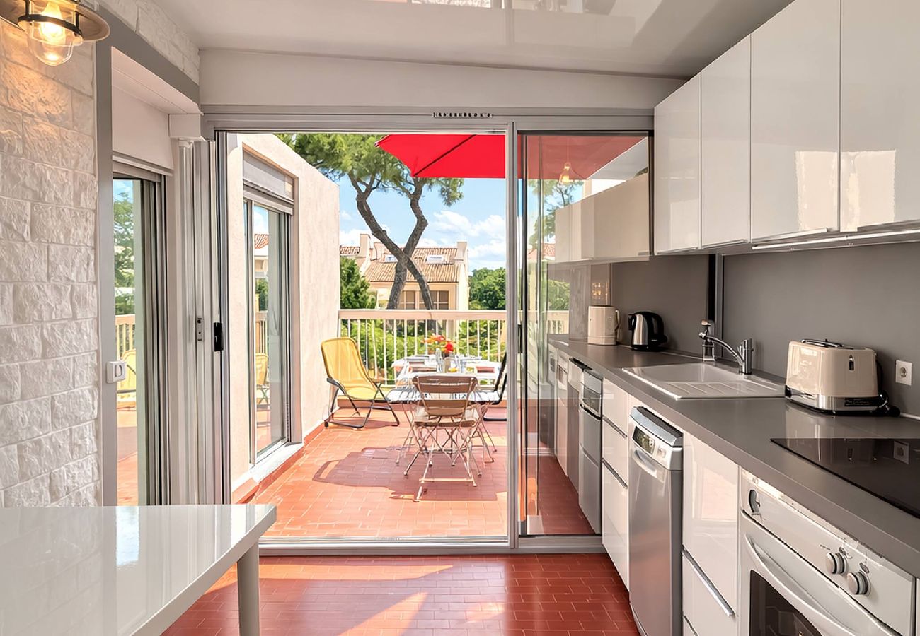 Apartment in Hyères - Les Lilas - Séjour en bord de mer à Hyères