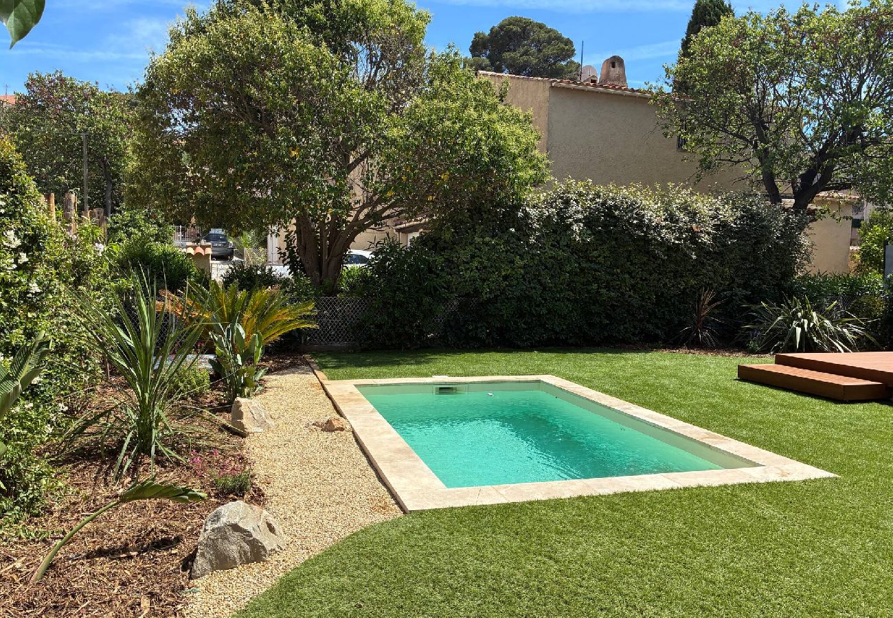 House in Sanary-sur-Mer - Villa à Portissol, Piscine + Plage & port à pied
