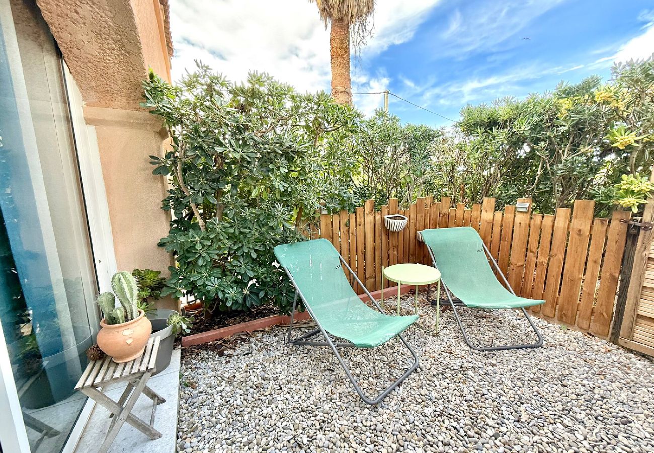 Apartamento en Hyères - Le Bleu Majorelle – Évasion en bord de mer