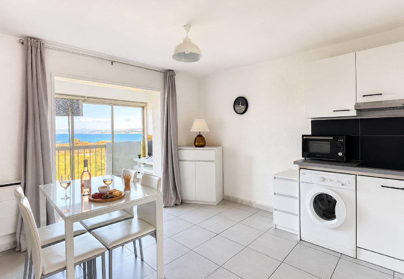 Apartamento en Six-Fours-les-Plages - Le Lagon • Escapade Vue Mer 4 Personnes