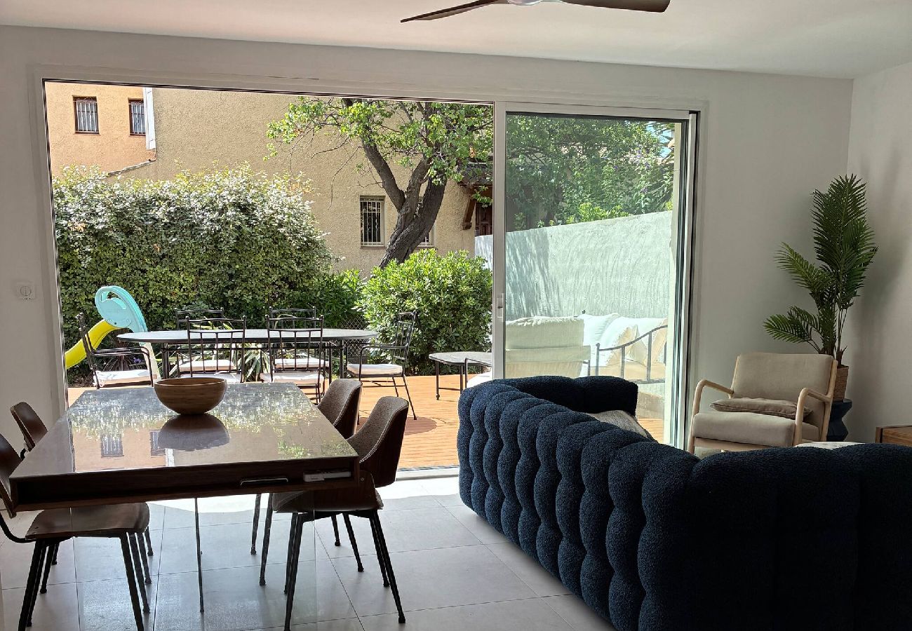 Casa en Sanary-sur-Mer - Villa à Portissol, Piscine + Plage & port à pied
