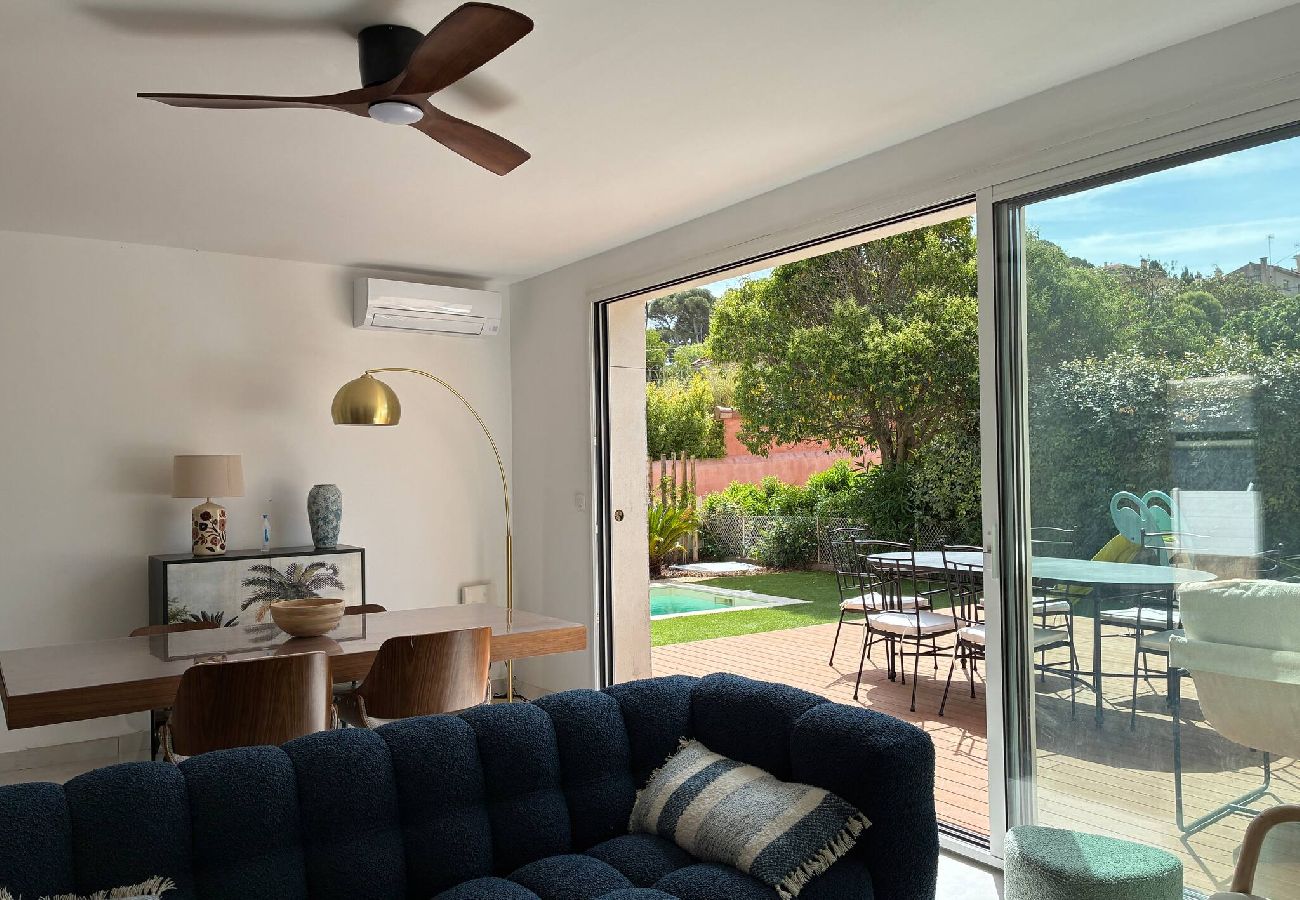 Casa en Sanary-sur-Mer - Villa à Portissol, Piscine + Plage & port à pied