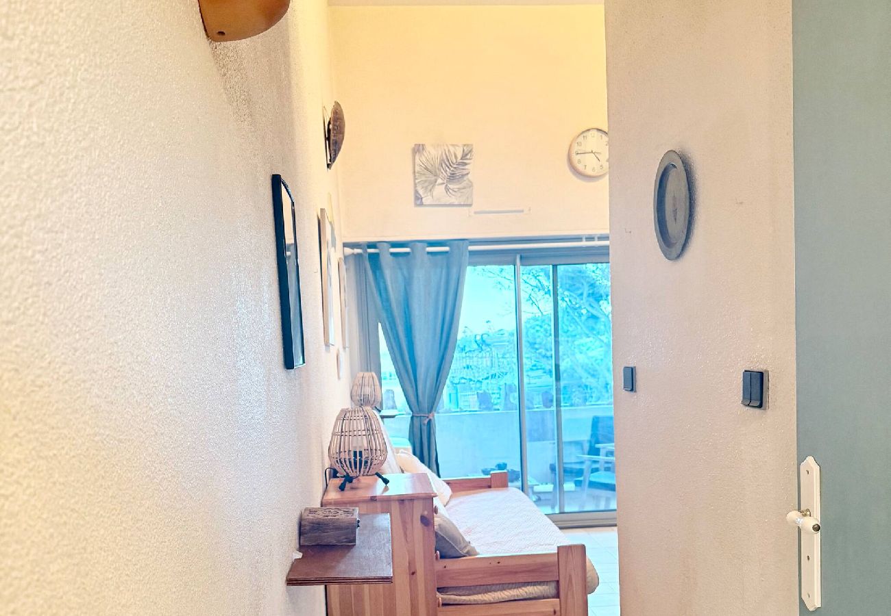 Appartement à Hyères - La Voile Bleue – Port de Hyères & Plage à 130m