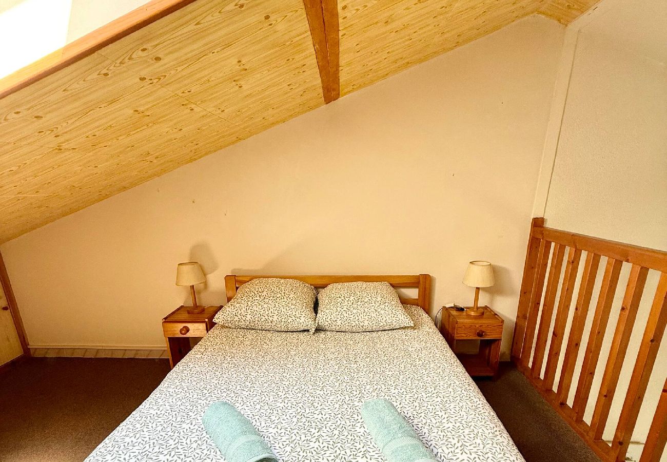 Appartement à Hyères - La Voile Bleue – Port de Hyères & Plage à 130m