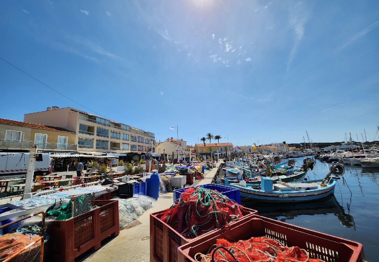 Studio à Six-Fours-les-Plages - Le Rosalie - Studio au calme port et plage à pied