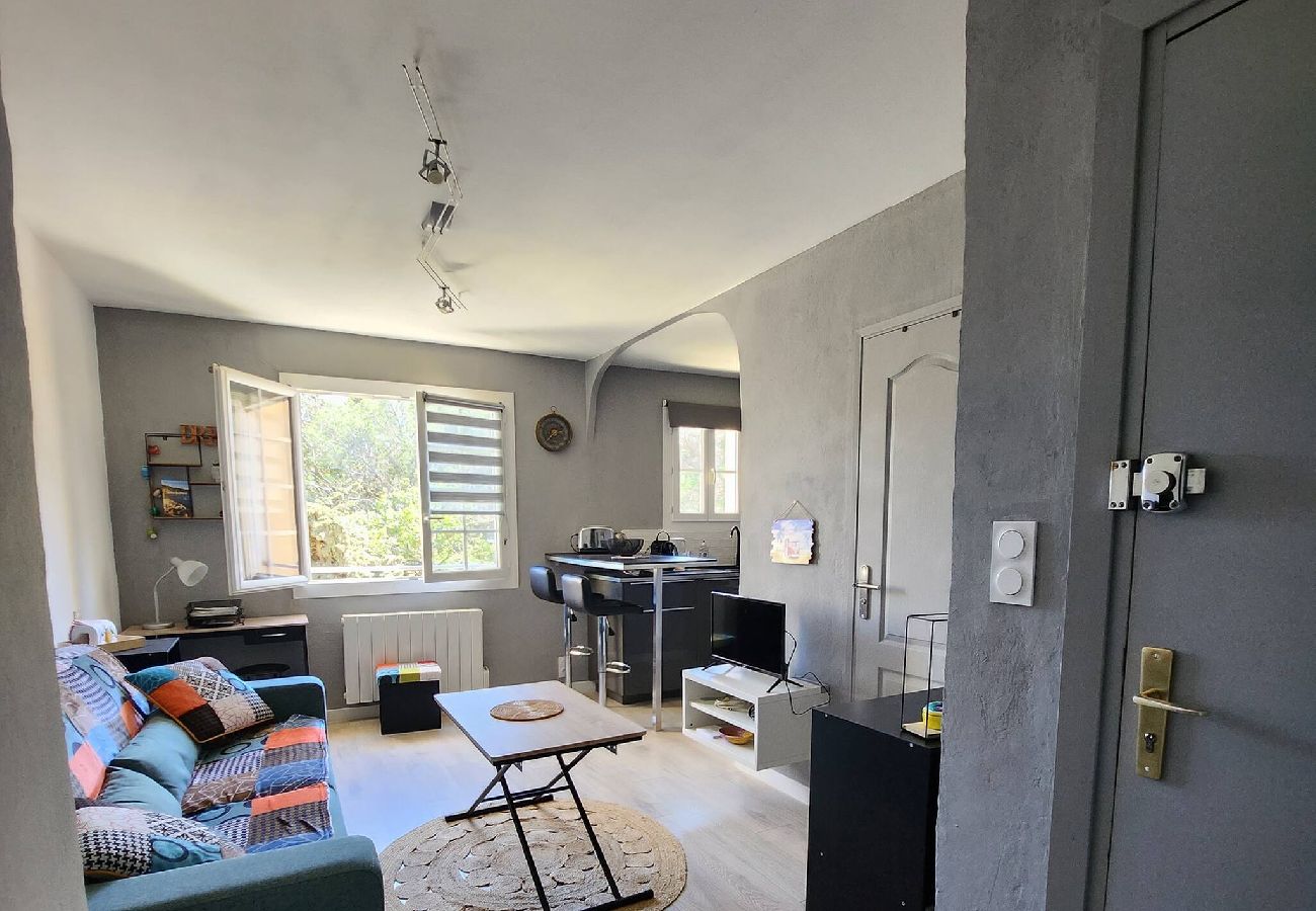 Studio à Six-Fours-les-Plages - Le Rosalie - Studio au calme port et plage à pied