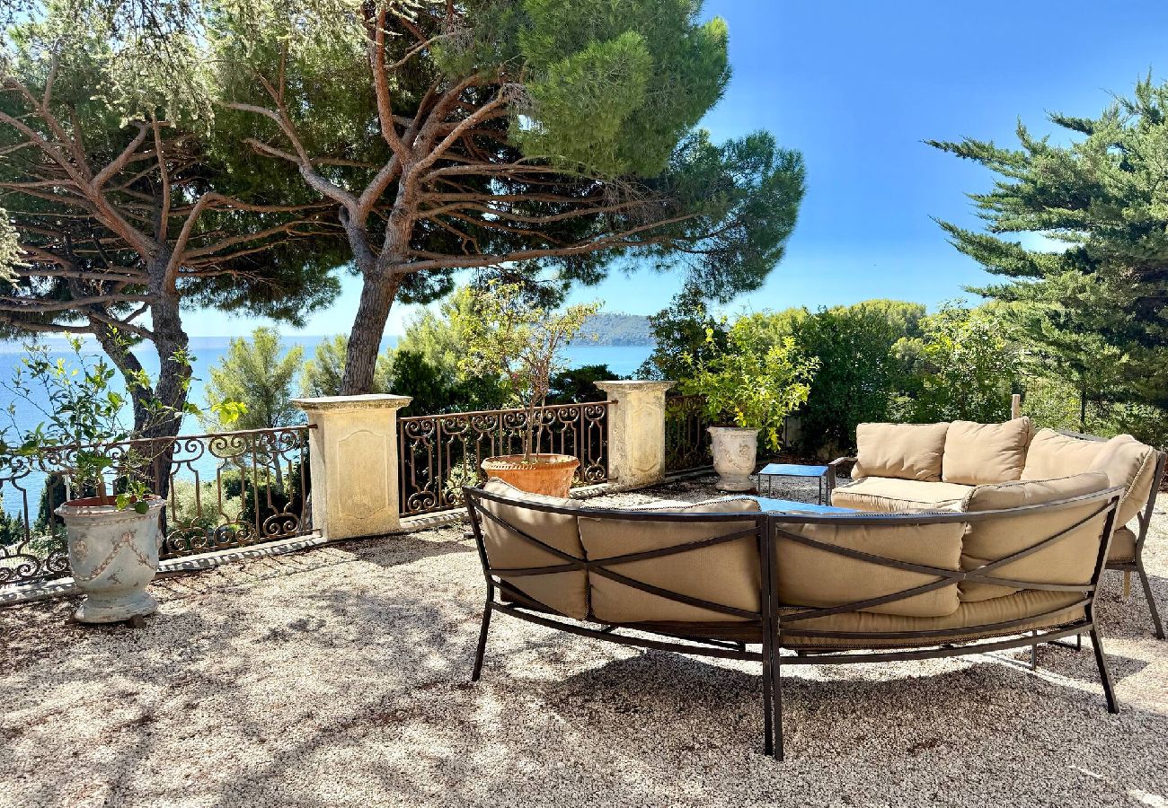 Villa à Toulon - Soleil et mer - grande villa vue panoramique