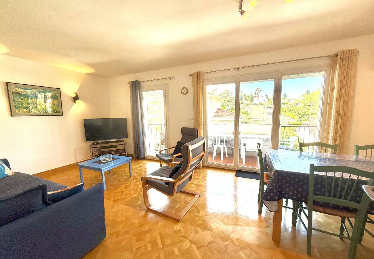 Appartement à Carqueiranne - Le séréna- Vue mer & Garage - Sur le