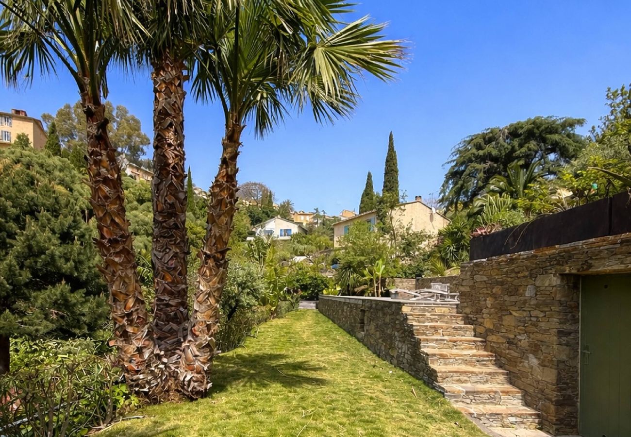 Maison à Bormes-les-Mimosas - Villa Cressonnière • Évasion avec piscine