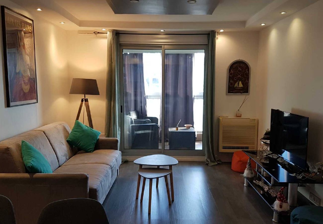 Appartement à Six-Fours-les-Plages - Le Capri • Charme méditerranéen en centre-ville