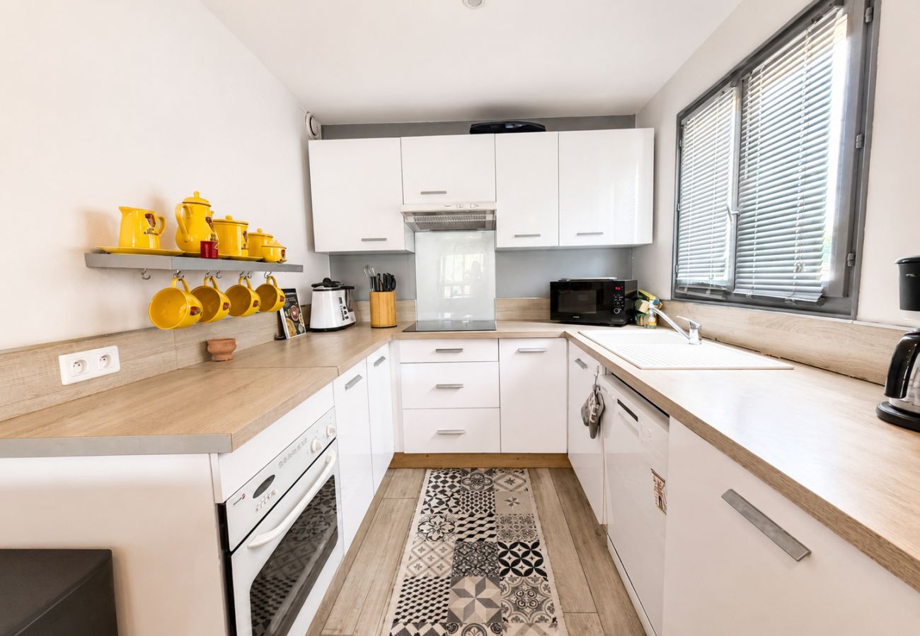 Appartement à Six-Fours-les-Plages - Le Prado • Charme méditerranéen en centre-ville